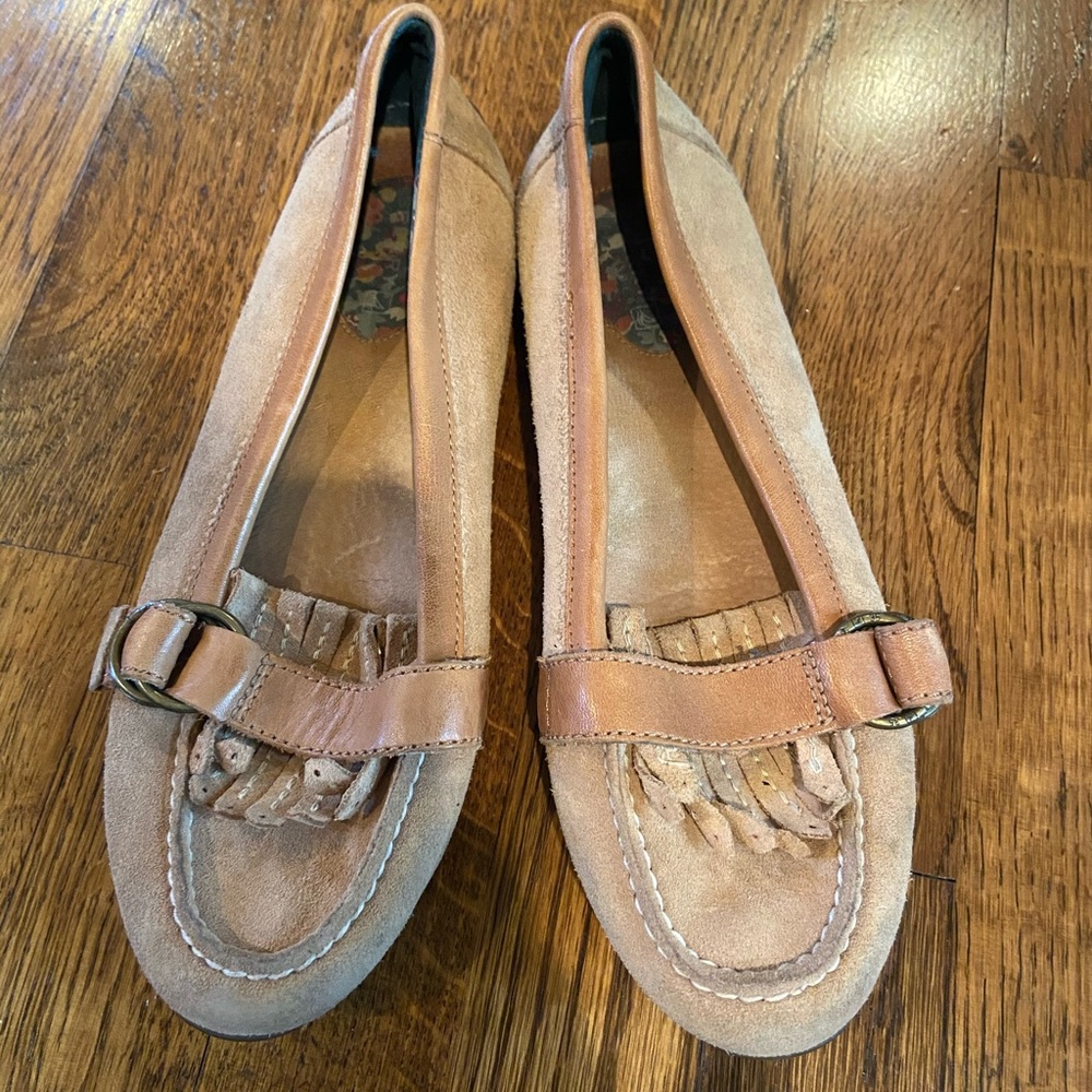Sperry’s Suede Tassle Loafers